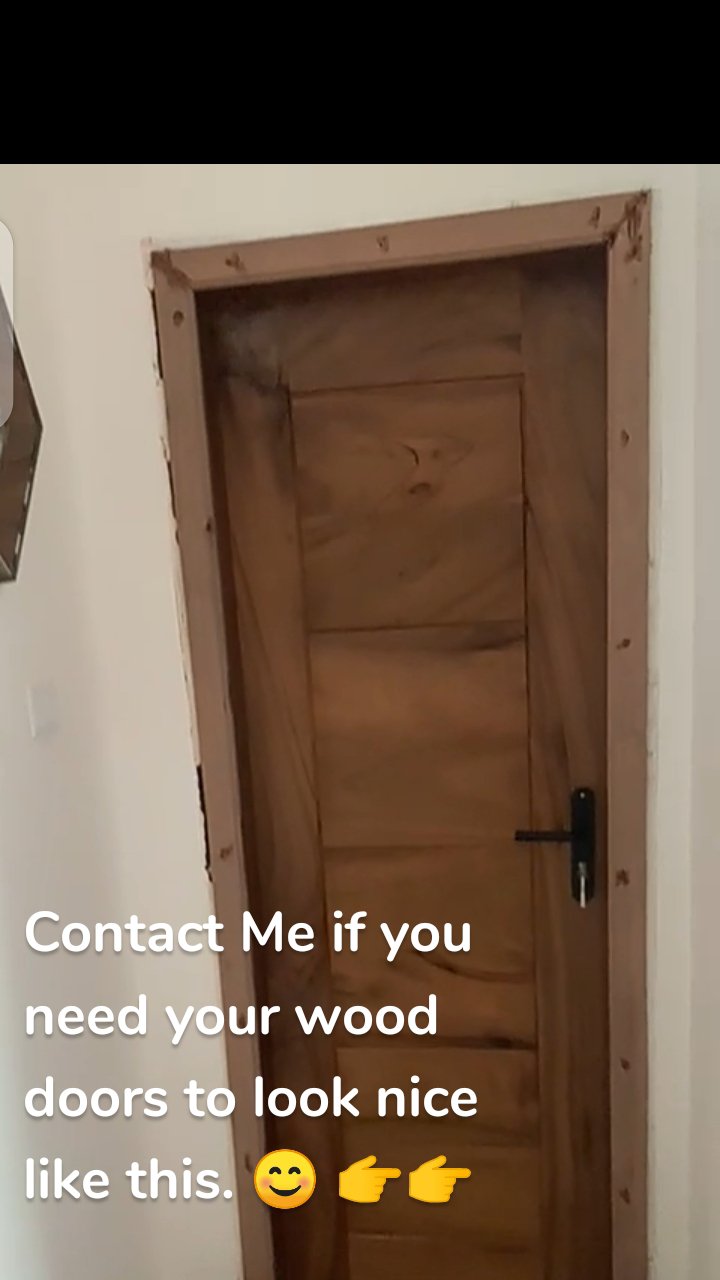 Contact Me if you need your wood doors to look nice like this. 😊 👉👉